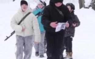 Школьники Первоуральска демонстрировали, чему учатся в военно-патриотических клубах