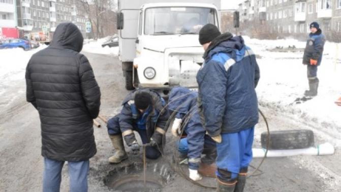 В последнее время отмечается рост количества засоров общеквартальных сетей канализации и выпусков канализации многоквартирных домов