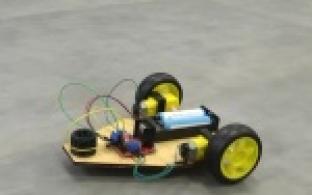 Создать машинку на дистанционном управлении за ограниченное количество времени, при этом успеть разработать и напечатать детали – такую задачу поставили организаторы перед уральскими старшеклассниками на областном состязании, которое прошло в Первоуральск