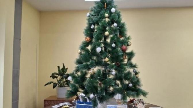 В Первоуральске начала работать выставка новогодних игрушек и открыток