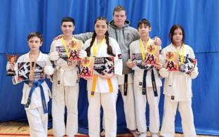 Первоуральцы стали лучшими на открытом турнире по карате