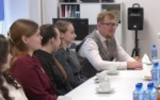 Почти полсотни молодых специалистов пришли работать в учебные учреждения Первоуральска в этом году