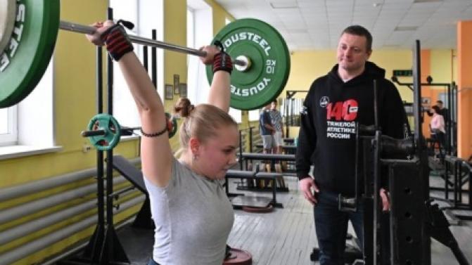 В Первоуральске открылась бесплатная секция по тяжёлой атлетике