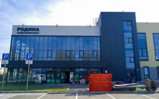 Строительство современного физкультурно-оздоровительного комплекса «Родина» в Богдановиче вышло на финальную стадию