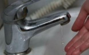 Горожанам рекомендуют запастись питьевой водой на ближайшие дни