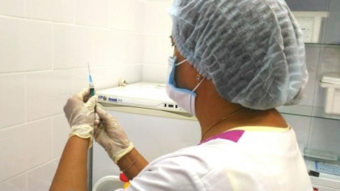 В Свердловскую область поступило 685 тысяч доз вакцины против гриппа