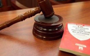 В Первоуральске к 5 годам лишения свободы приговорён 18-летний местный житель, который чуть не зарезал двоих знакомых