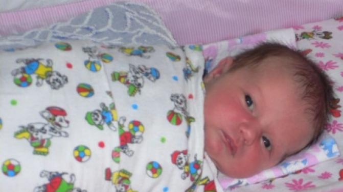 За прошедшую неделю в Свердловской области родились 657 малышей – 349 мальчиков и 308 девочек, из них 8 пар близнецов