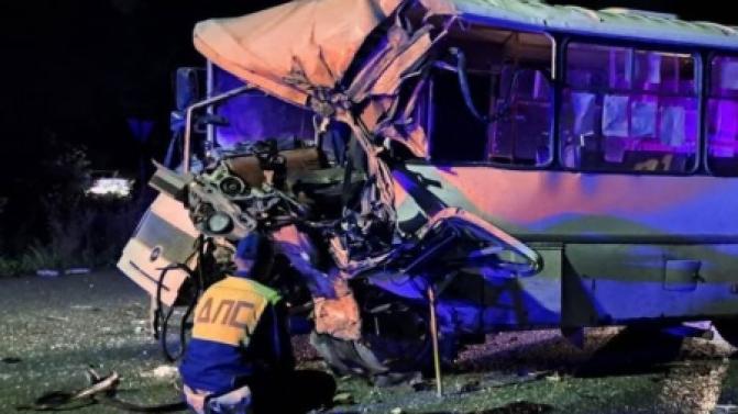 В Первоуральске осуждён водитель автопоезда, из-за выезда которого на полосу встречного движения погиб водитель автобуса