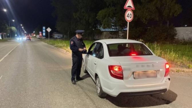 Первоуральские госавтоинспекторы подвели итоги рейда "Безопасная дорога"