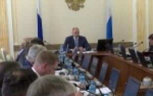 Глава региона Денис Паслер объявил о повышении зарплат нескольким категориям бюджетников