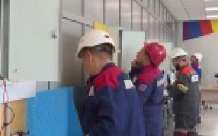 Лучшие электромонтёры Свердловской области собрались сегодня на региональном конкурсе профмастерства «Славим человека труда!»