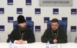 Масштабный Крестный ход, экскурс в историю и Детская парусная регата