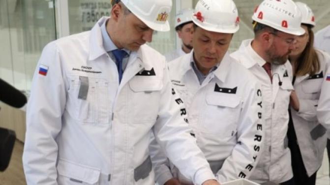 Денис Паслер и Андрей Комаров запустили новое производство по выпуску холоднодеформированных нержавеющих труб в Первоуральске