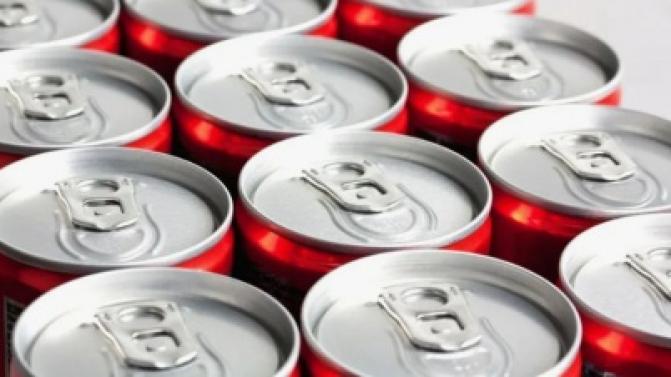 Госдума приняла закон о введении штрафов за продажу энергетиков детям