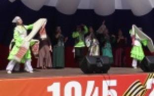 Сотни первоуральцев отпраздновали День весны и труда в Парке новой культуры