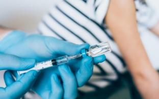 98% новорождённых детей охвачены вакцинацией против туберкулёза в Свердловской области