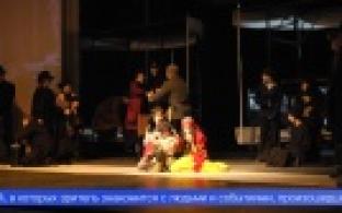 В театре «Вариант» представили обновлённую версию спектакля «Сказания о Земле Уральской» – «Железо»