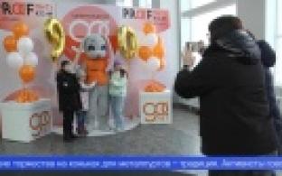 Сотни первоуральцев стали участниками массовых катаний на коньках