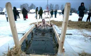Первоуральские врачи напоминают о правилах подготовки к крещенским купаниям
