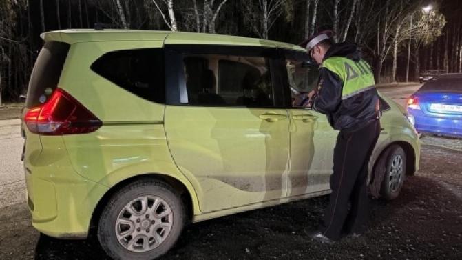 За неделю инспекторы ДПС пресекли 10 303 нарушения ПДД в Свердловской области