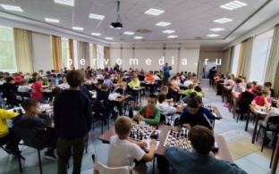 В Первоуральске проходит Первенство Свердловской области по шахматам