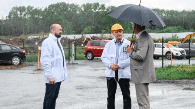 Глава города Первоуральск посетил завод «Полипласт - УралСиб»