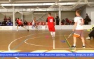 Турнир по флорболу провели первоуральские металлурги