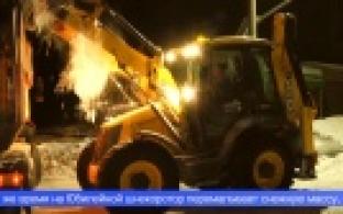 Коммунальная техника выходит на улицы Первоуральска и днём, и ночью