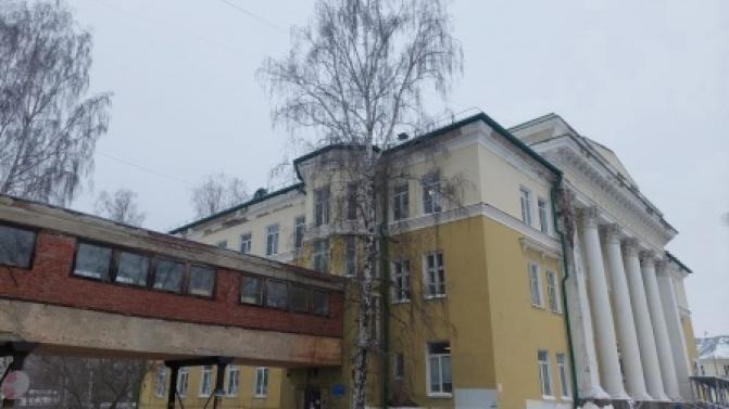 В Первоуральске не останавливается ремонт поликлиник и ОВП