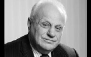 Первоуральцы простились с Ефимом Гришпуном