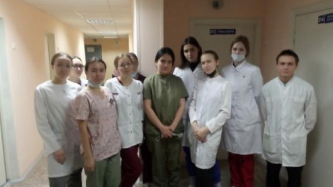 Студенты Ревдинского медколледжа вышли на практику в ДГБ Первоуральска