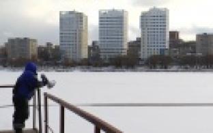 Спасатели вновь напоминают: выходить на лёд ещё рано