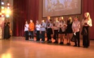 Сегодня юным первоуральцам торжественно вручили паспорта