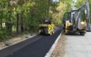 В Первоуральске обустроили новый тротуар