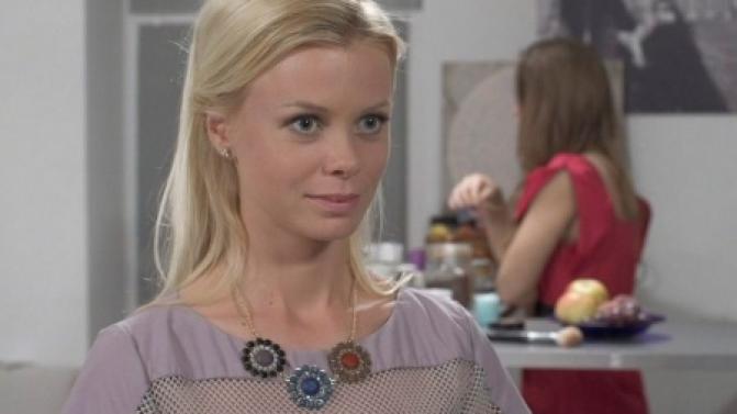 Мелодрама "От праздника к празднику" – на телеканале ПТВ