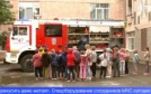 Огнеборцы решили напомнить детям о правилах обращения с огнём
