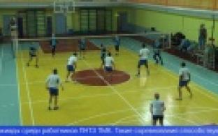 В Первоуральске состоялись финальные игры Кубков Фёдора Данилова по волейболу и футболу