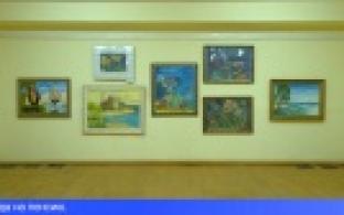 Выставка первоуральской художницы открылась в Центральной библиотеке