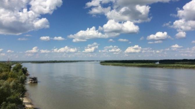 Смотрите продолжение документального цикла "О времени и о реке" "Обь"