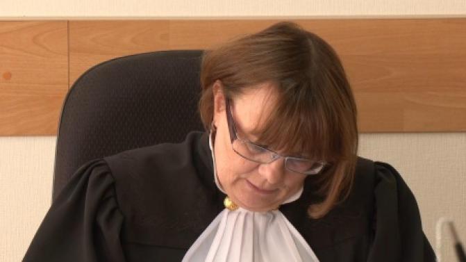 Судебный процесс о применении насилия в отношении представителя власти проходит в Первоуральске