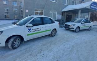 Две новые пятиместные «Лады Гранты» пополнили автопарк Первоуральской городской больницы