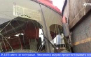 Пассажирский автобус столкнулся с грузовиком в Первоуральске