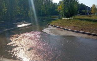 На перекрёстке Строителей-Ульяны Громовой - коммунальная авария