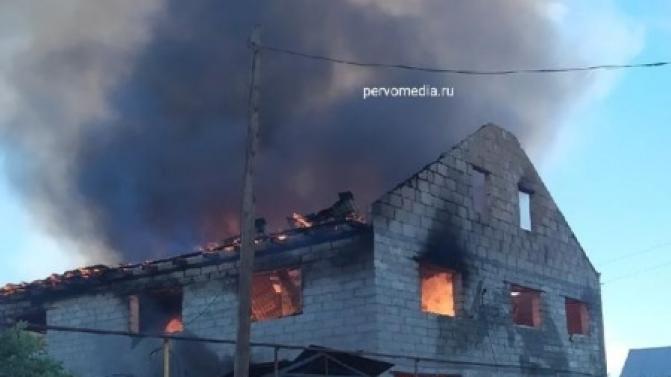 Пожар в микрорайоне Шайтанка