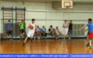 В Первоуральске прошли соревнования по стритболу