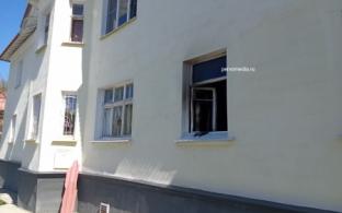 На Металлургов, 10 произошёл пожар в квартире на первом этаже