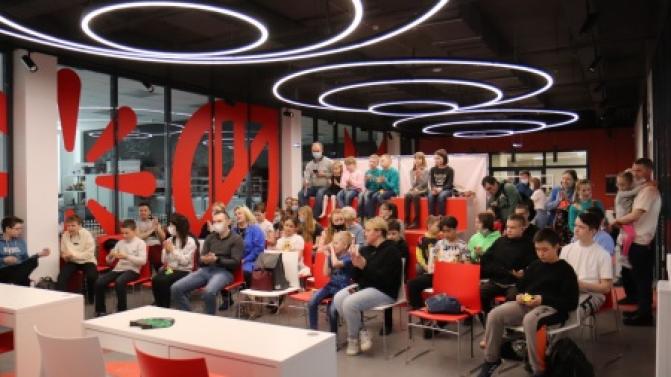 В Первоуральске прошли соревнования по спидкубингу