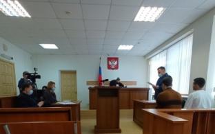 Двое первоуральцев украли 25 железнодорожных тормозных башмаков