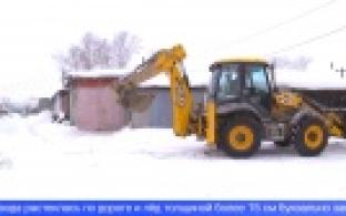 Жители Первоуральска несколько месяцев борются с подтоплением гаражей